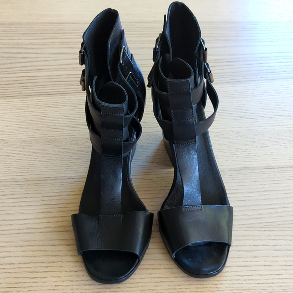 THE KOOPLES Black Leather Women's Multi Buckle Boot Chunky Open Toe Heels Sz 40 - Picture 1 of 11